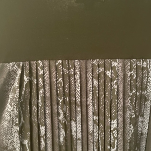 NWOT - black Sun Kim top with blue/grey snakeskin pattern detail on back - XL - Picture 4 of 6